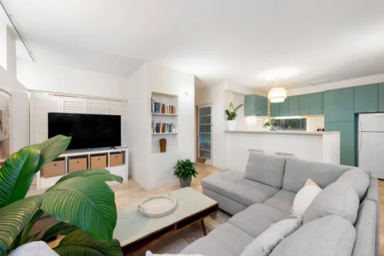 8B Gertrude Street, Highgate Hill, Qld 4101