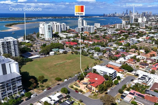 9/10-12 Bath Street, Labrador, Qld 4215