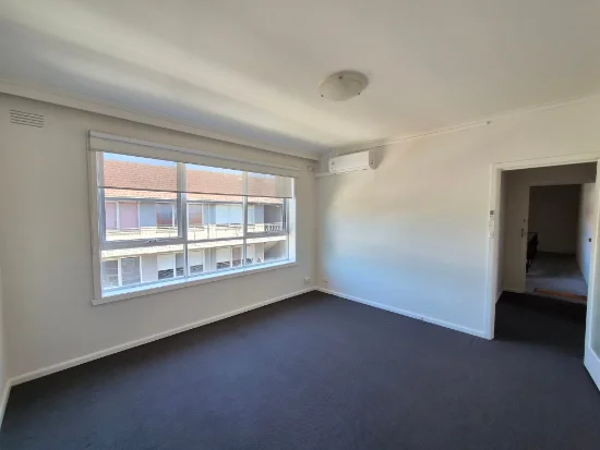 9/124 Glen Huntly Rd, Elwood, Vic 3184 - For Rent