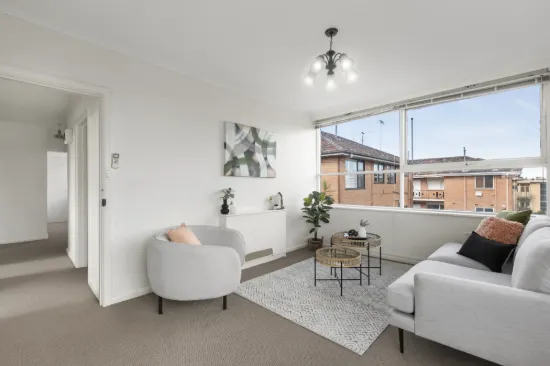9/2 Celeste Court, St Kilda East, Vic 3183