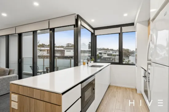 9/2 Henshall Way, Macquarie, ACT 2614