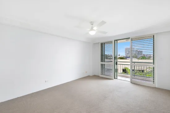 9/29 Woodroffe Avenue, Main Beach, Qld 4217-Image
