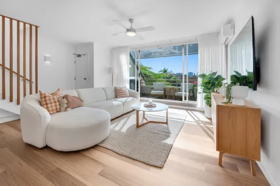 9/40-42 Britannia Avenue, Broadbeach, Qld 4218