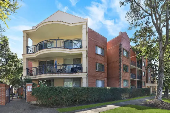 9/61 Glencoe Street, Sutherland, NSW 2232