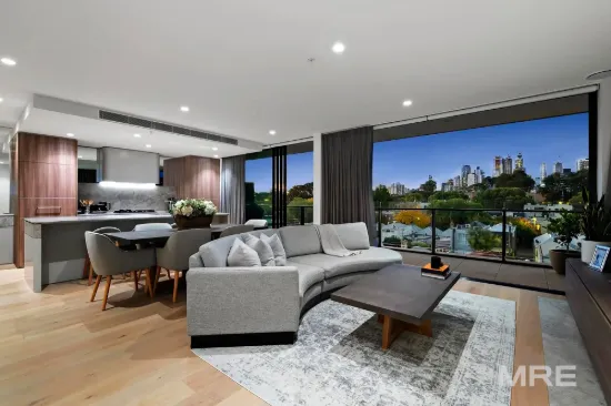 9/81 Palmerston Crescent, South Melbourne, Vic 3205