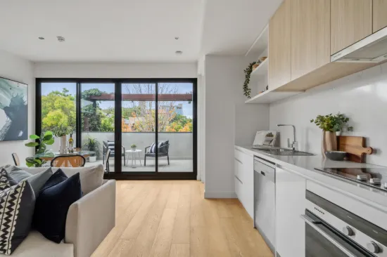 9/83 Asling Street, Brighton, Vic 3186