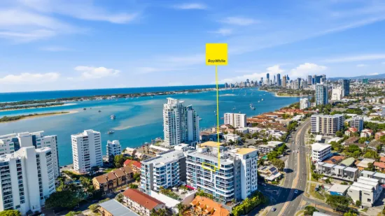 918/19 Imperial Parade, Labrador, Qld 4215