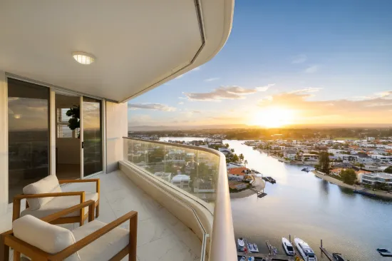 92/12 Commodore Drive, Surfers Paradise, Qld 4217