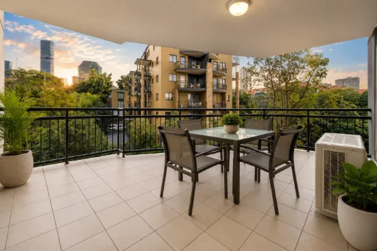 93/15 Goodwin Street, Kangaroo Point, Qld 4169