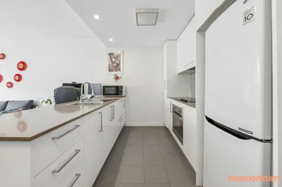 96/116 Easty Street, Phillip, ACT 2606