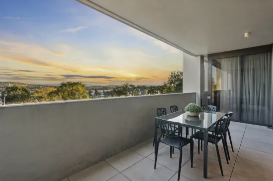 97/62 Constitution Avenue, Parkes, ACT 2600-Image