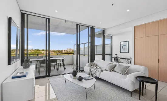 977/2 Cooper Place, Zetland, NSW 2017 - For Rent