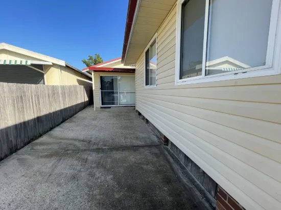 9A Lucille Crescent, Casula, NSW 2170