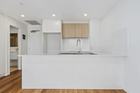 G04/220 John Gorton Drive, Coombs, ACT 2611