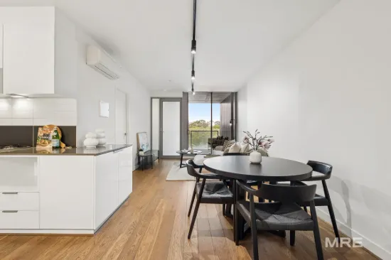 H404/12 Trenerry Crescent, Abbotsford, Vic 3067