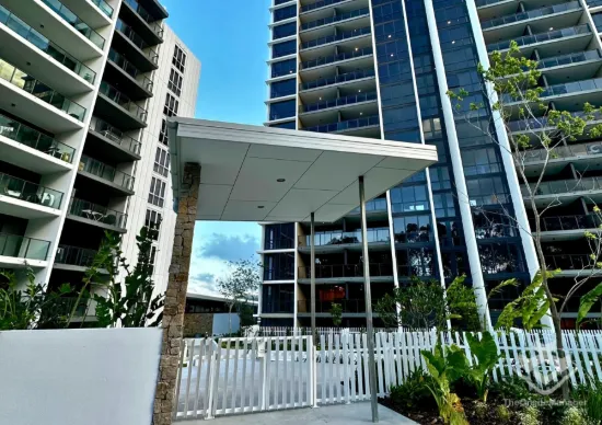 ID:21191222/2 Main Street, Varsity Lakes, Qld 4227