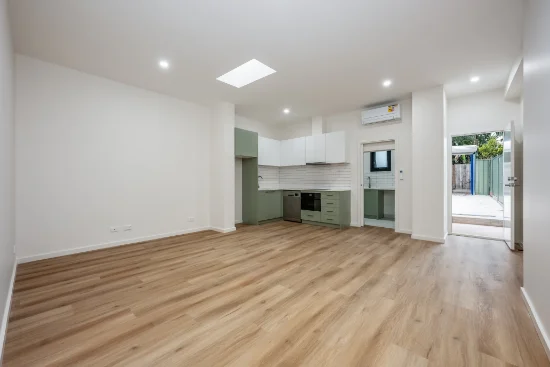 Rear 208 Broadway, Reservoir, Vic 3073