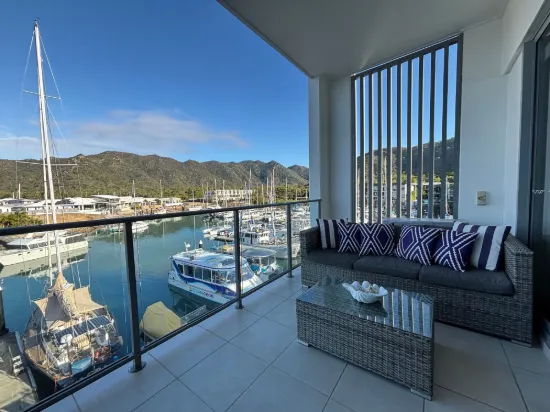 UNIT 131/123 Sooning Street, Nelly Bay, Qld 4819