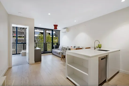 Unit 204/150 Dudley Street, West Melbourne, Vic 3003