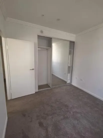 Unit 403/2 Lachlan St, Liverpool, NSW 2170