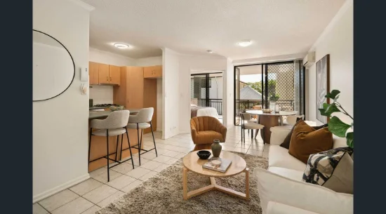 Unit 42/2 Saint Pauls Terrace, Spring Hill, Qld 4000