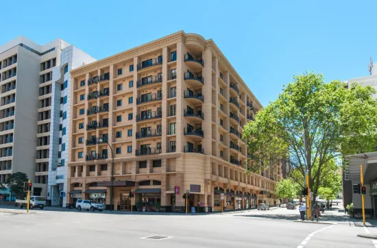 V706/9 Victoria Avenue, Perth, WA 6000