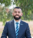 Aras Sadik - Real Estate Agent From - Harcourts Craigieburn