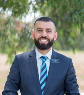 Aras Sadik - Real Estate Agent
