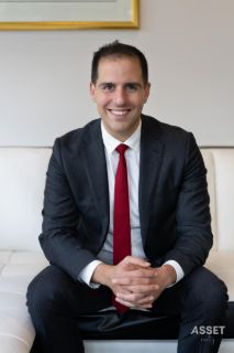 Ari Akbarian - Real Estate Agent