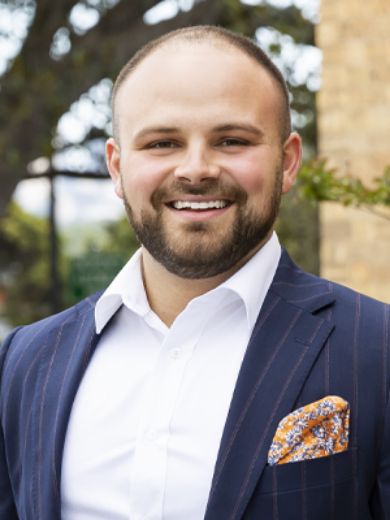 Ari Blias - Real Estate Agent at Barry Plant Ivanhoe