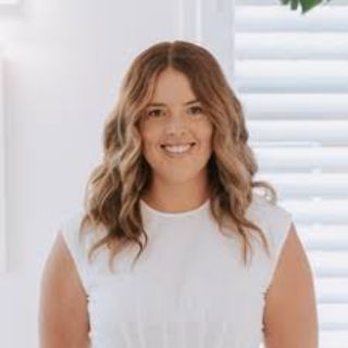 Ashley Jenner - Real Estate Agent