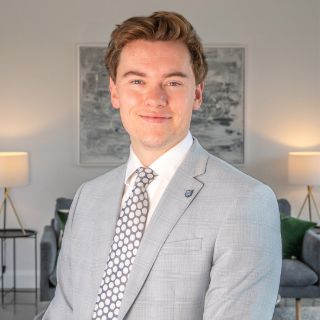 Ash Stone - Real Estate Agent