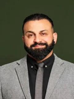 Ashton Jafarian - Real Estate Agent
