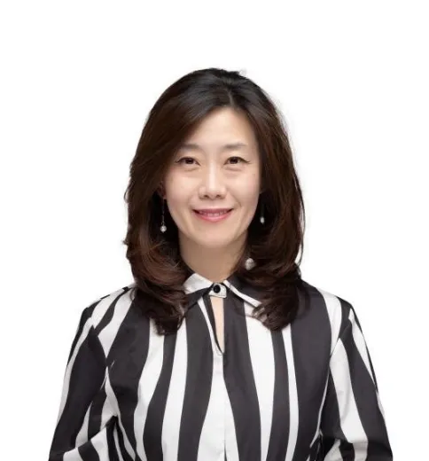 Wendy Zhou - Real Estate Agent at ASL Real Estate - Kew