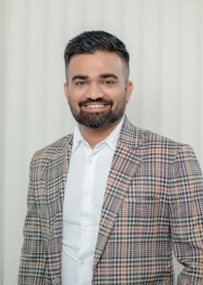 Avinash Patel - Real Estate Agent