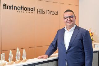 Youhan Daryoush - Real Estate Agent