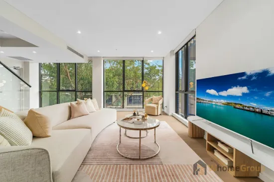 Roseville Prestigious Brand New Three-Bedroom Residence - Ready to Move in!