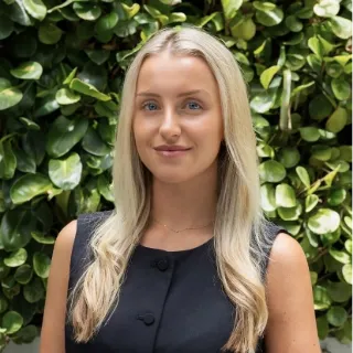 Lexi Raschke - Real Estate Agent
