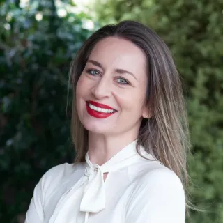 Suzie Blake - Real Estate Agent