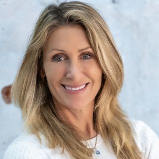 Lainie Bracher - Real Estate Agent