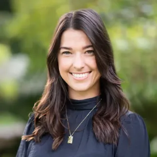 Georgia Low - Real Estate Agent