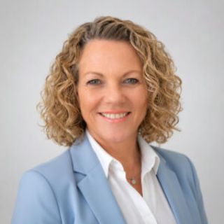 Rebecca Shepheard - Real Estate Agent