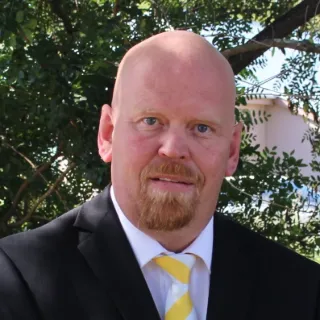 Brett Barry - Real Estate Agent