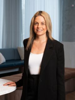 Belinda Sergis - Real Estate Agent