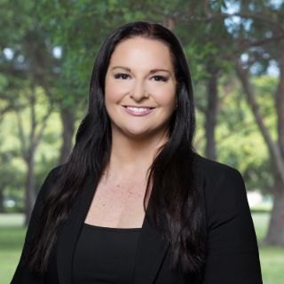 Belle Scott - Real Estate Agent