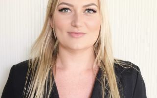 Beth Lyon - Real Estate Agent