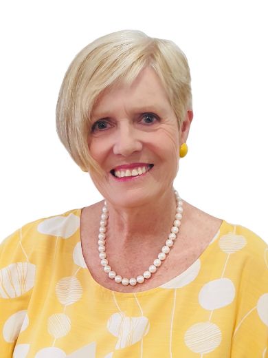 Beth Macaulay - Real Estate Agent at RBM Realty
