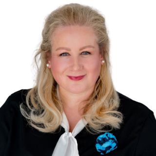 Beverley Bradshaw - Real Estate Agent