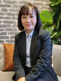 Blanche Cheung - Real Estate Agent