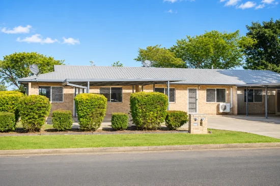 1-3/1 Baker Street, Emerald, Qld 4720